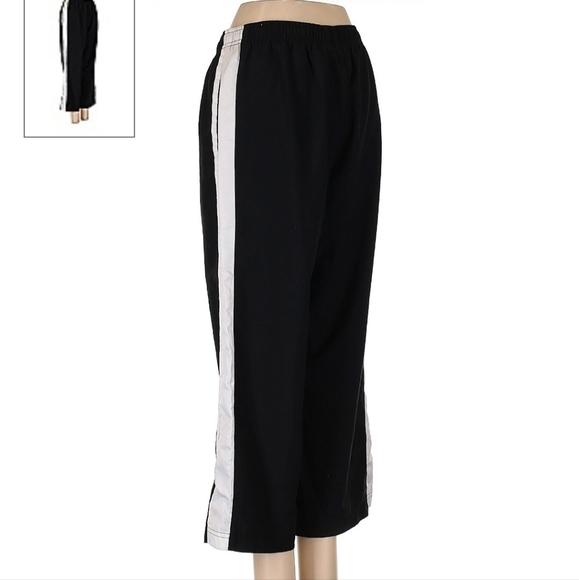 Nike Black White Cropped Pants Women's Small S (4-6) Pockets Inner Drawstring - Picture 2 of 10